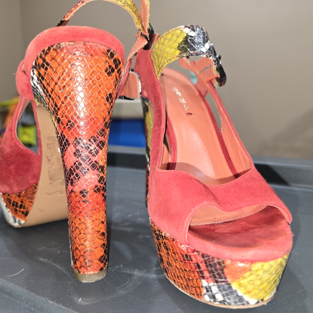 Via Spiga Red High Heel Platform Heels